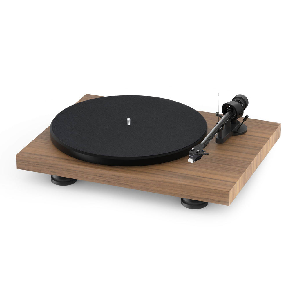 Pro-Ject Debut Carbon EVO turntable