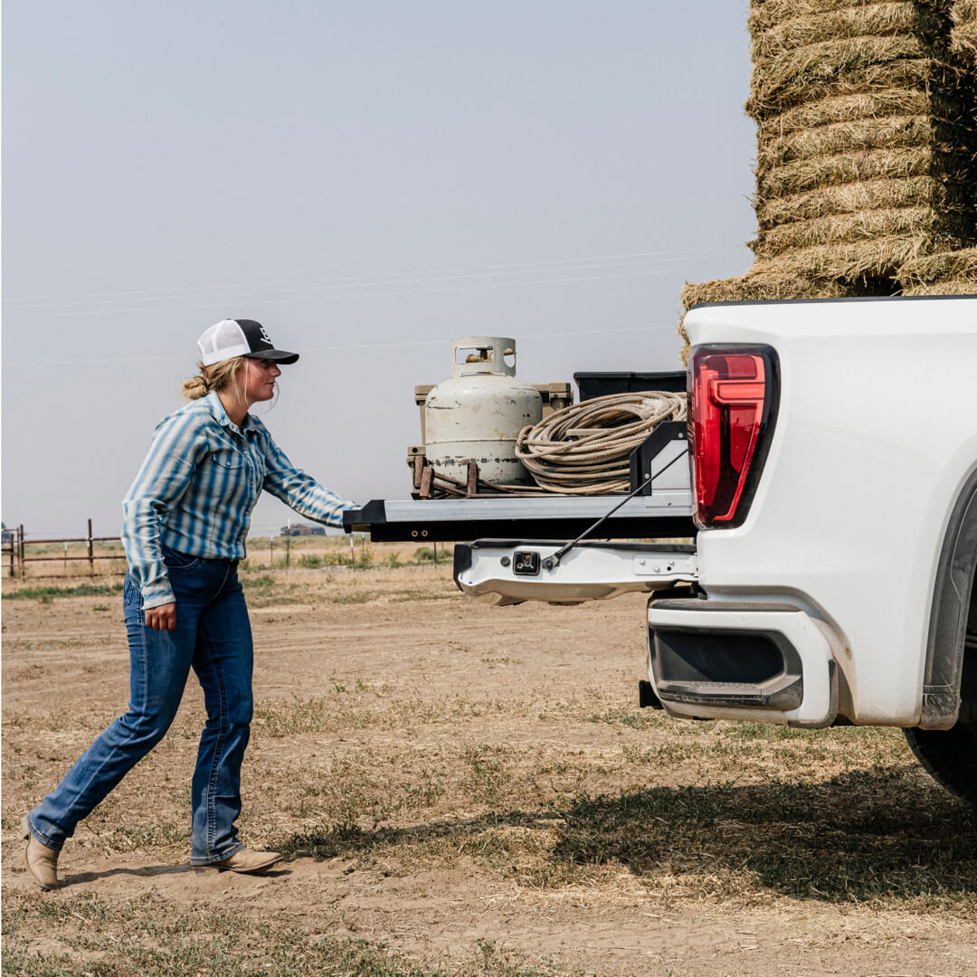 DECKED CargoGlide XL 2200 Truck Bed Slide Full-Size 8' Bed DCG2200XL-9548